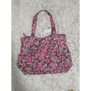 Vera Bradley: Pink paisley purse (NEW!)